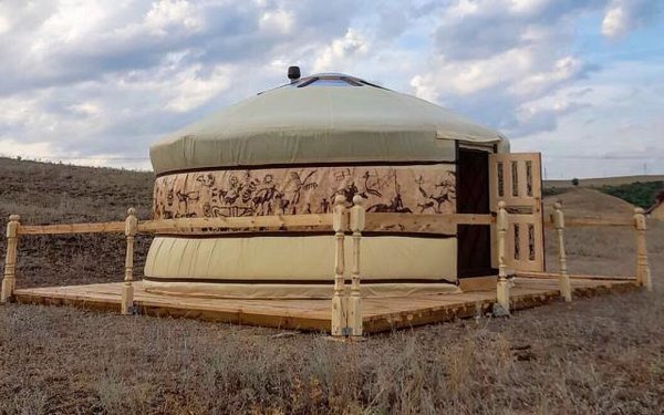 Moderne mongolische Jurte 5m Durchmesser ca. 19 m², komplett winterfest und wasserdicht. 170 cm Wand